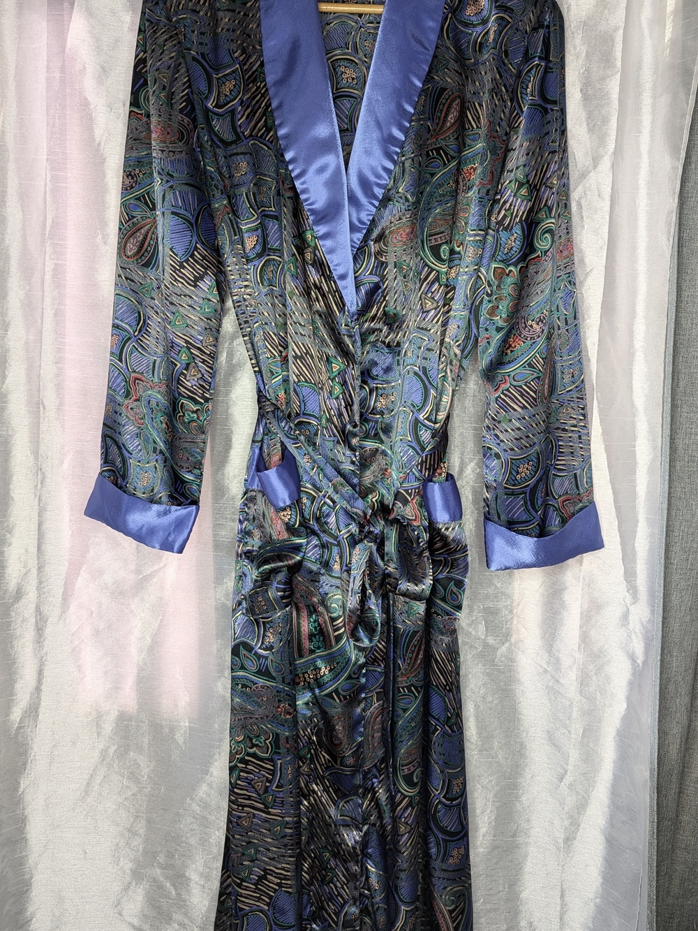 Kathryn Womenโs Satin Polyester Paisley Robe Shawl Collar Tie Belt L Blue